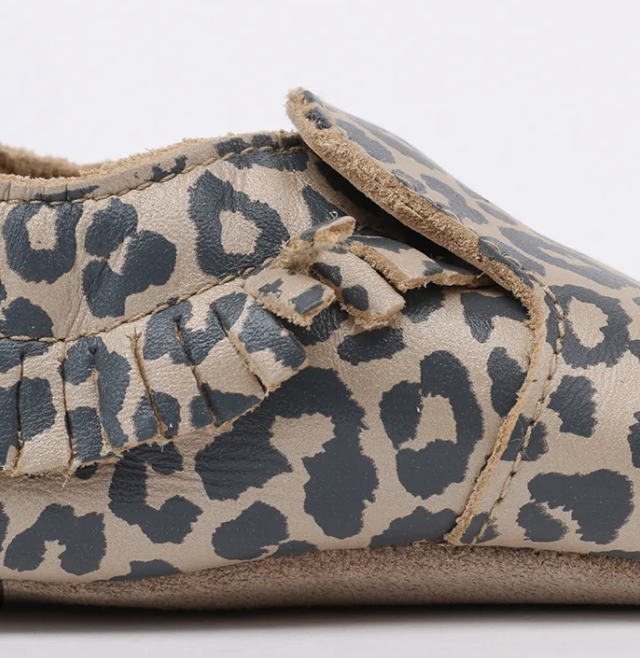 Chaussons en cuir souple Bobux Giant - Gold Leopard Print