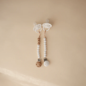 Attache tétine silicone Eva Mushie (White)
