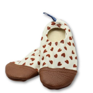 Chaussons souples antidérapants Les Pas Petits (Coeurs)