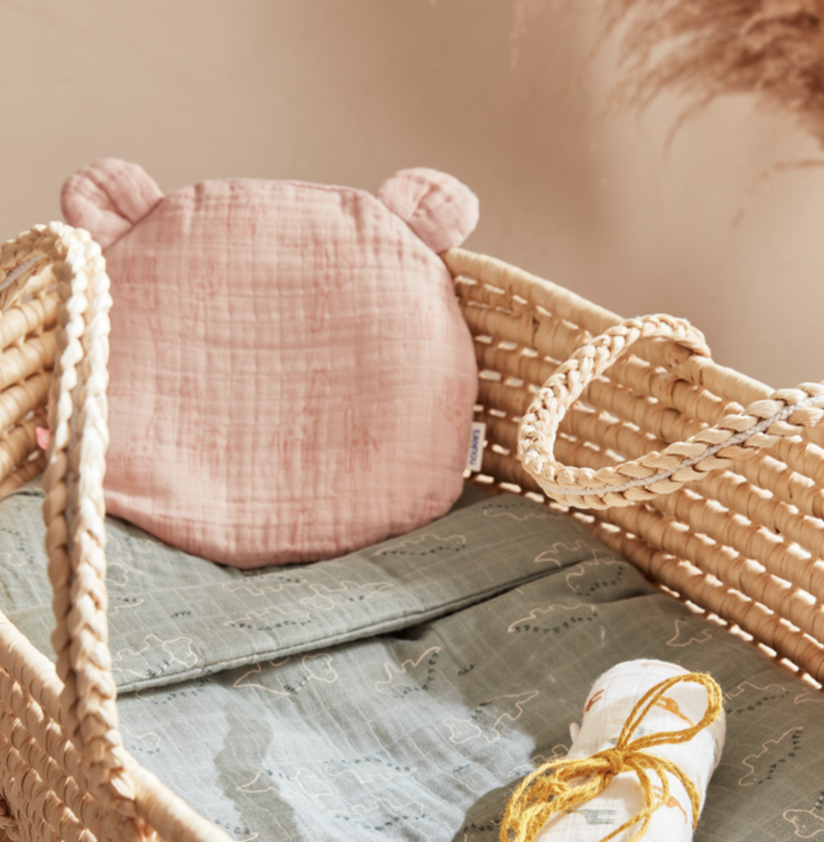 Coussin anti-tête plate + 2 housses en gaz de coton Noukies (Rose)