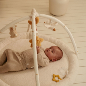 Tapis d'éveil avec arceaux 'Newborn Naturals' Little Dutch